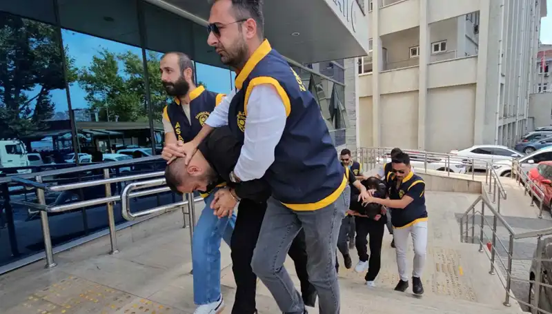 FETÖ Yalanı ile Milyonlarca Liralık Vurgun: Gerçekler Ortaya Çıktı!