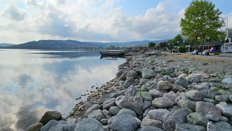 Sapanca Gölü'nde Su Seviyesi Düşüşü: Doğal Ekosistem Alarmda!